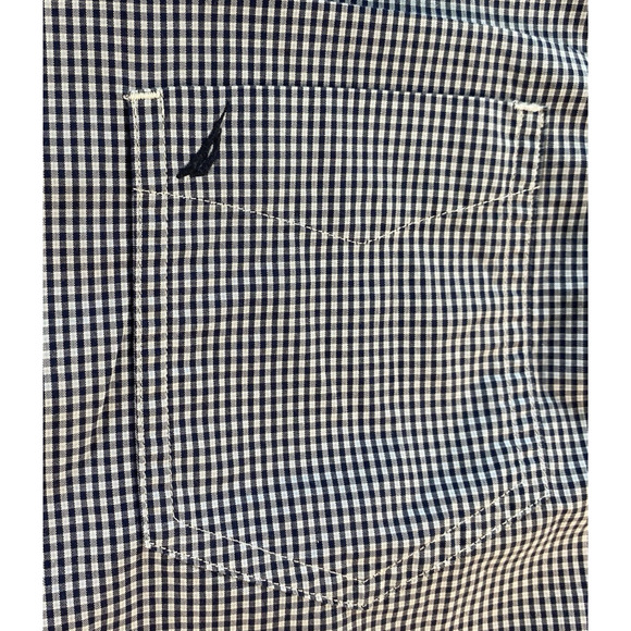 Nautica Men's Shirt LARGE Navy Blue White Short Sleeve Cotton - Picture 4 of 7